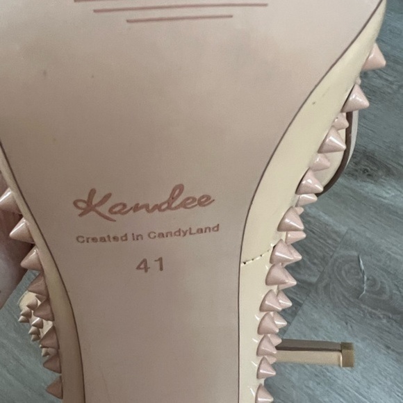 Kandee Teaser NWOB Nude Spiked Heels - Picture 13 of 13